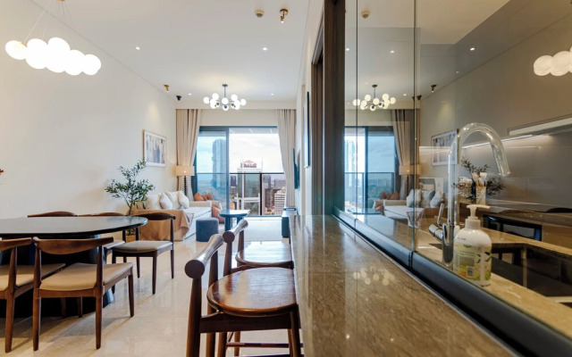 Le Places The Luxury MarQ Saigon Apartment