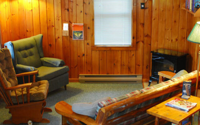 Hay Lake Lodge & Cottages