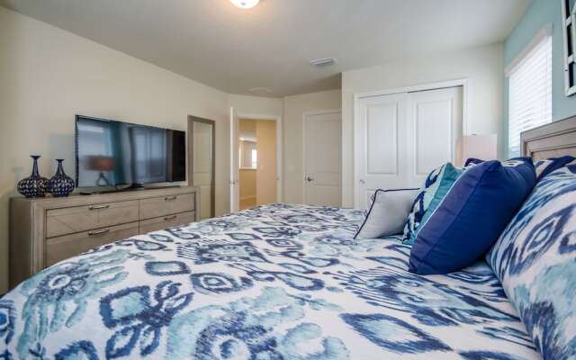 Solterra - 5569 Misty Oak Circle