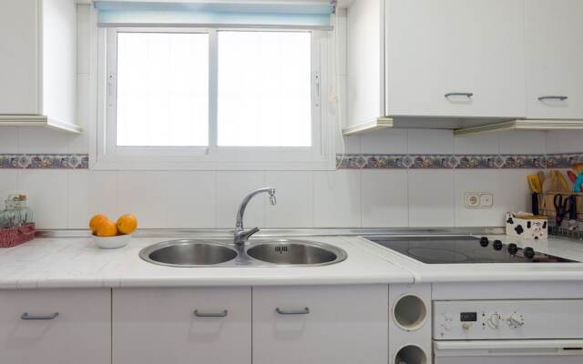 MalagaSuite Playamar Beach & Pool Apartment