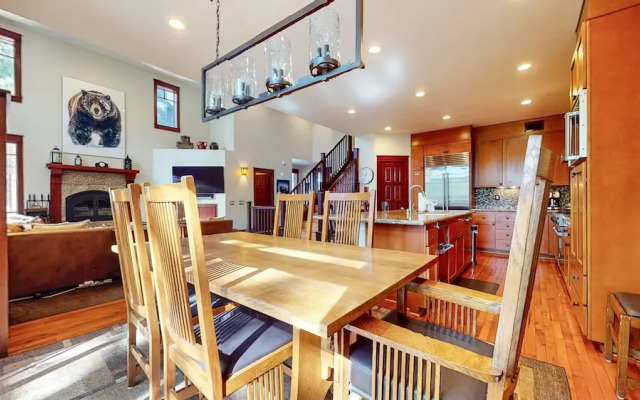 Timbers #2 4 Bedroom Townhouse