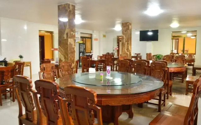 GreenTree Alliance Chizhou Jiuhuashan Zodiac statue of God Hotel