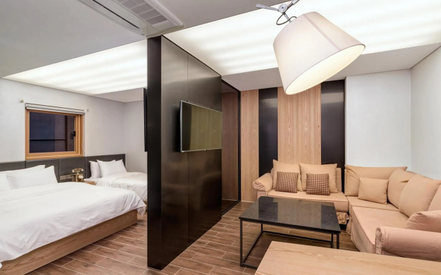 Capace Hotel