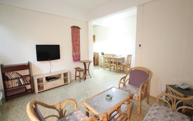 Little Nordic Cha Am Apartment