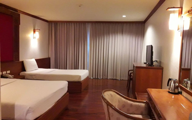 Mike Orchid Resort