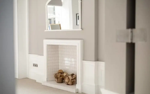 Torphichen Street 5 Star Luxury Apartment