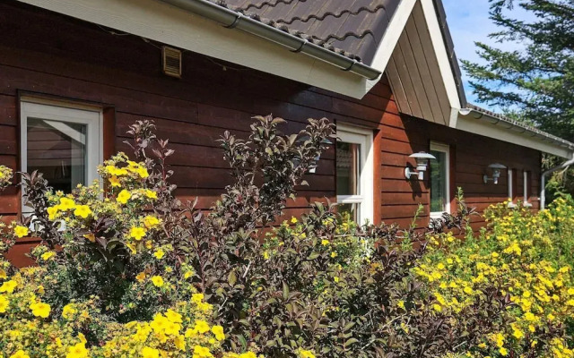 8 Person Holiday Home in Spottrup