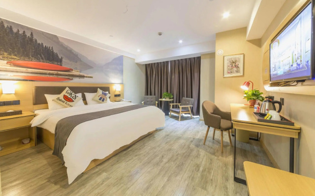 Pebble Motel (Pengtai Department Store Shopping Center)