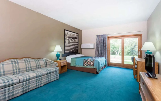 Super 8 By Wyndham Platteville