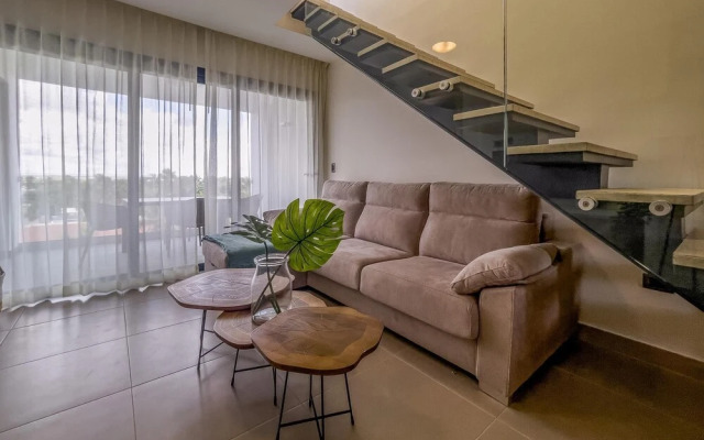 Incredible Beach Penthouse With Bbq and Rooftop