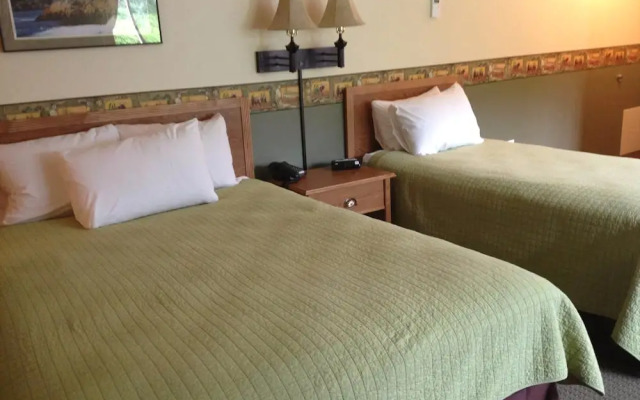 Longliner Lodge And Suites