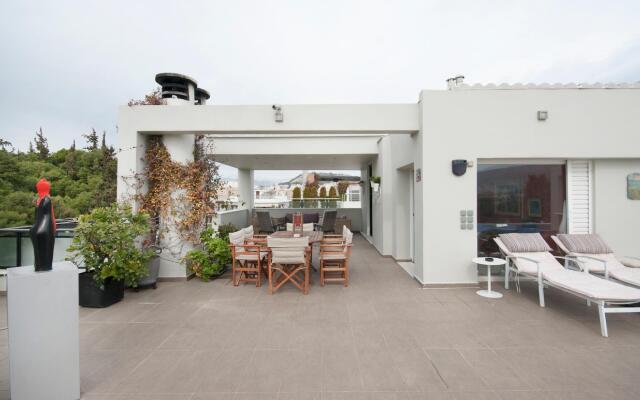 Lycabettus penthouse, panorama roof garden & pool