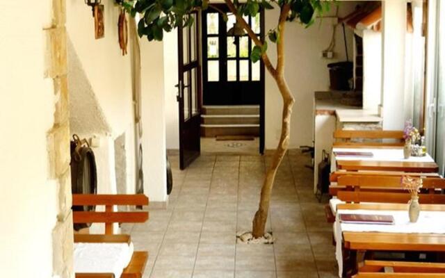 Adel - 70 m from beach - SA3(2)