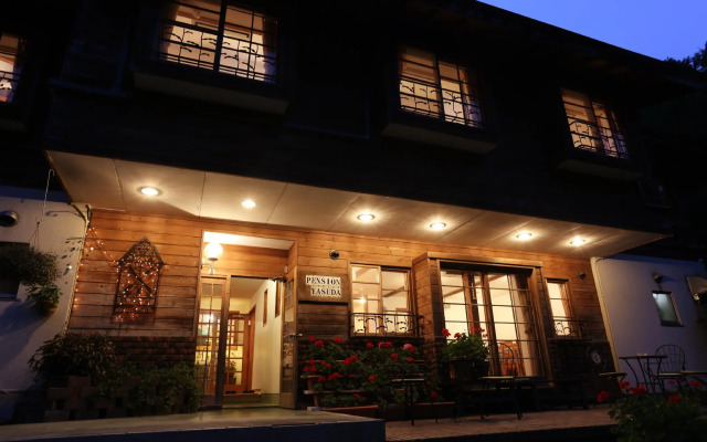Inn of Amigos Yasuda Pension