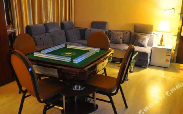 Junyi Collection Hotel (Luotian County Yishui Bund)