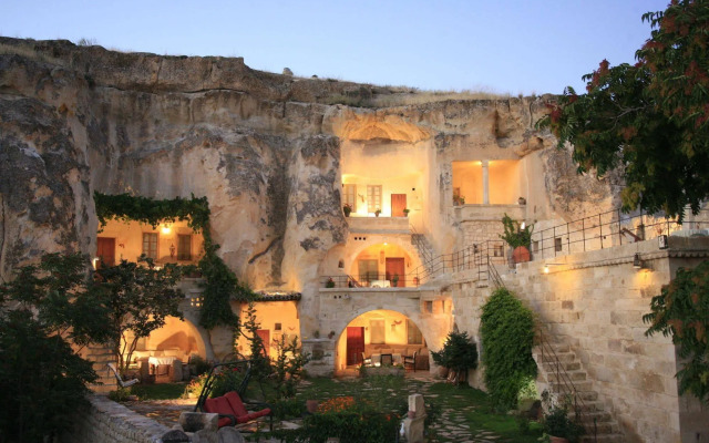 Elkep Evi Cave Hotel