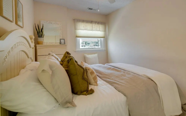 Charming Brigantine Condo Rental: Steps to Beach!