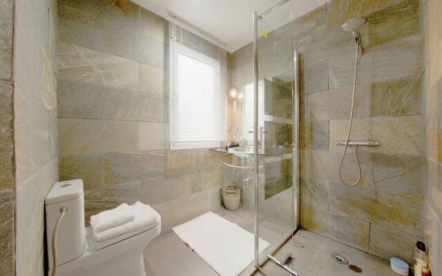 Duplex nuevo y moderno con terraza