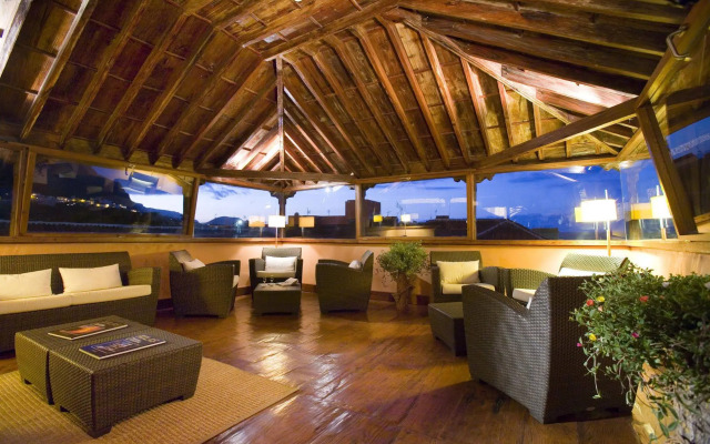 Hotel LIVVO La Quinta Roja