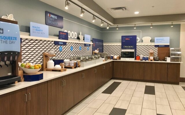 Holiday Inn Express Grand Island - Niagara Falls by IHG