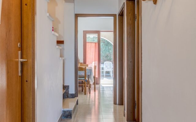 Beachfront apt at Exclusive Location Near Center