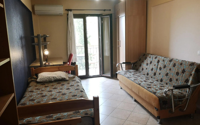 Arabas —  Hostel