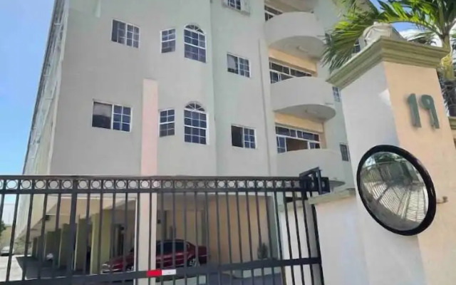 Modern Cozy 1BR Stay in New Kingston