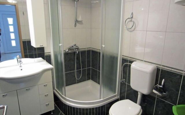 Apartments Bareta