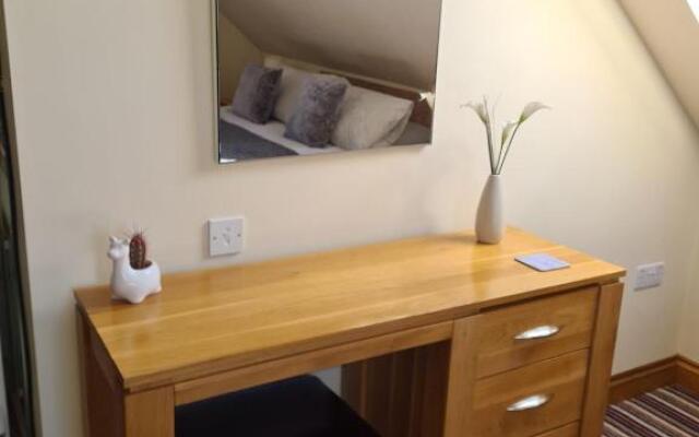 Lyde Cross Coach House