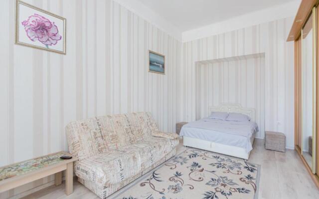 Apartament on Danylyshyna street