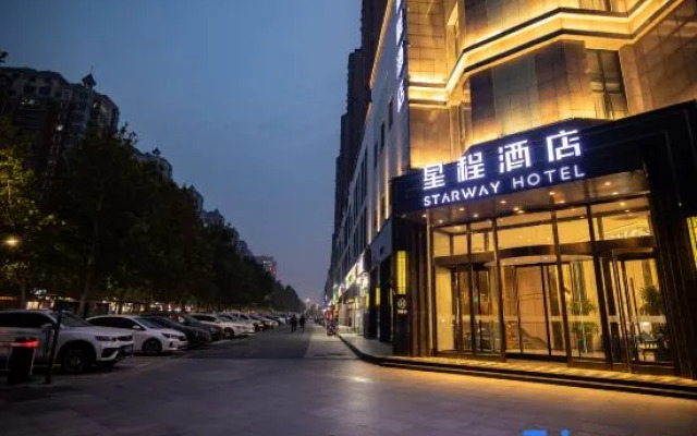 Starway Hotel (Zhengzhou Songshan Road Erqi Wanda Plaza)