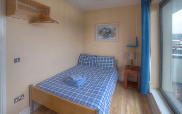 Snoozles Forster Street Tourist Hostel