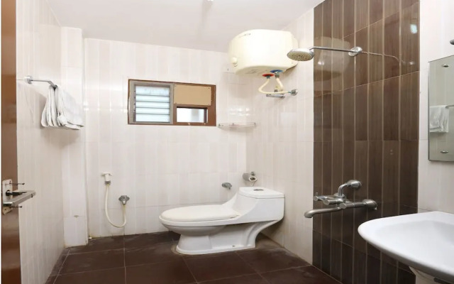 SilverKey Executive Stays 20003 Balaji Hospital Chrompet