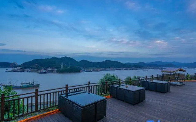 Yinhai Sanwan Hostel