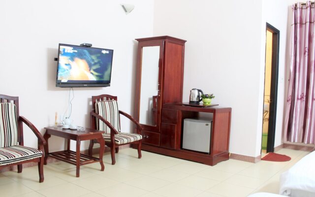 Ngoi Nha Xanh