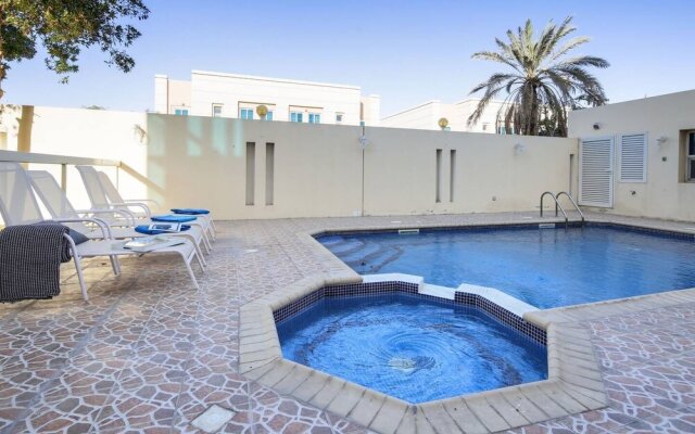 Spectacular Al Wasl Villa - With Private Pool