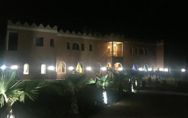 Dar De Santis