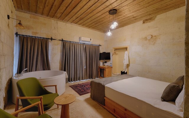 Concept Cave Suites