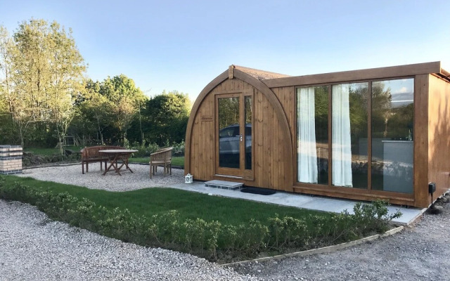 Orchard Glamping - Apartment Pod - Blossom