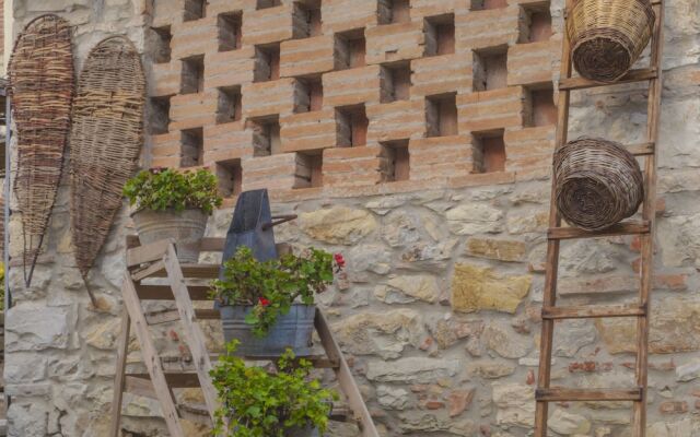 Borgo di Vezzano