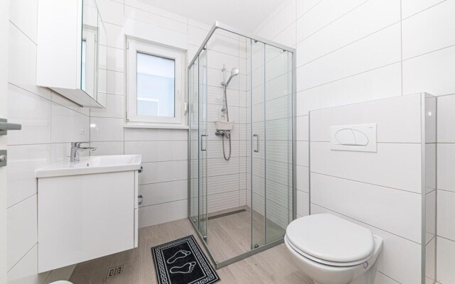 Stunning Apartment in Trogir With 2 Bedrooms and Wifi