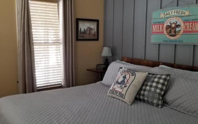 Waters Run Guest House & Suite