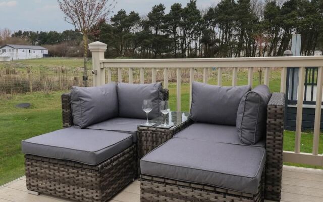 Whispering Willows 2-bed Lodge in Scarborough