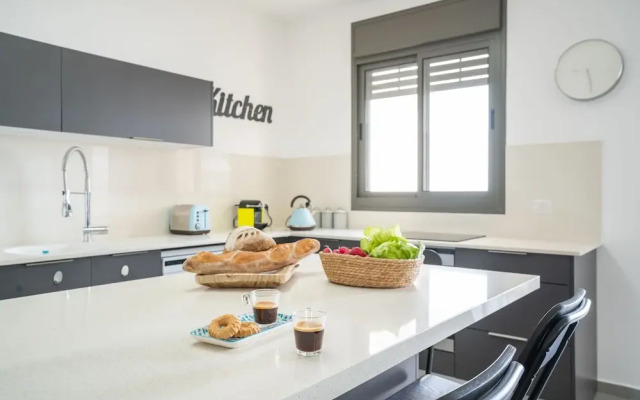 Modern Comfort Escape by Sea N' Rent