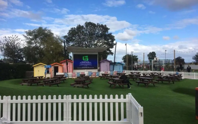 Seaside Chalet /caravan Retreat in Great Yarmouth