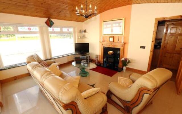 Beezies Self Catering Cottages