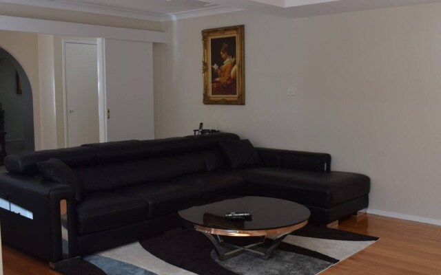 Idyllic & Spacious Family Home