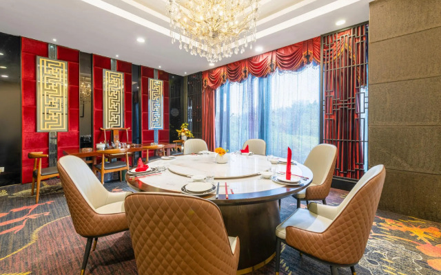 Park Lane Hotel