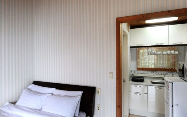 Geoje Floria Pension