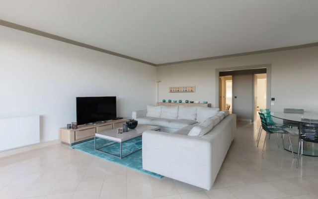 Luxurious Apartment 4 People - Casino Barria\"re